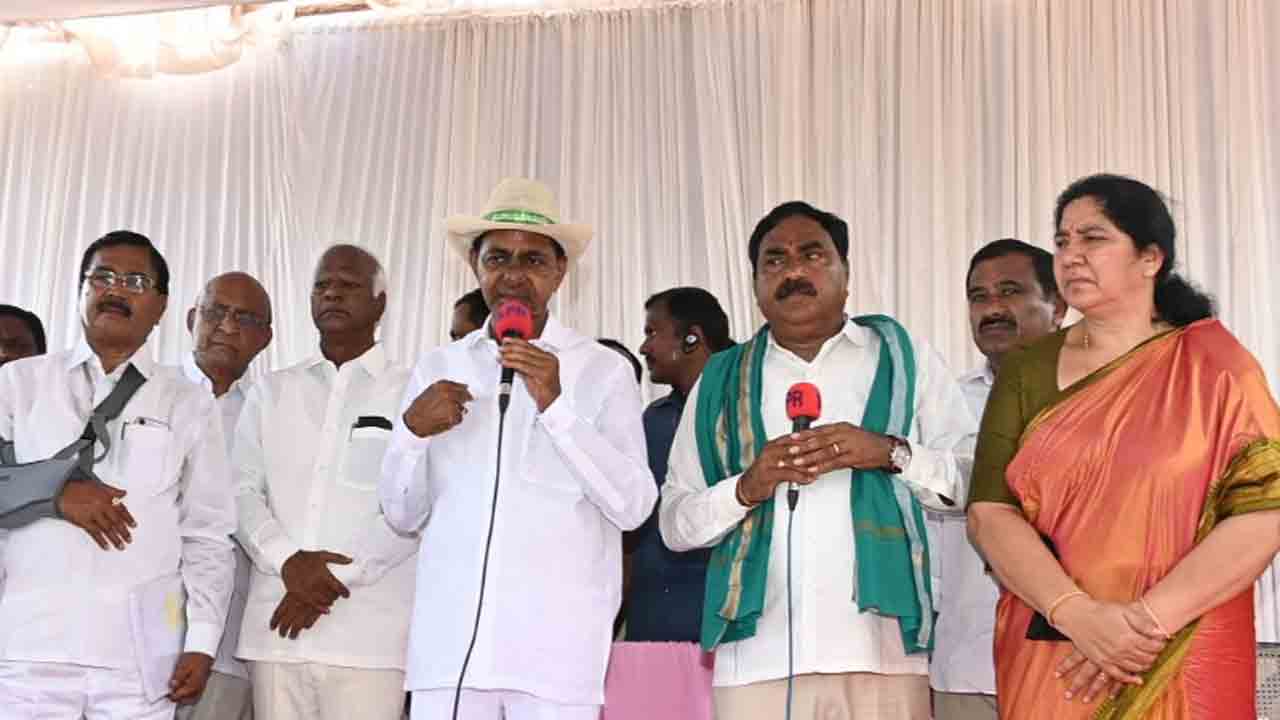 CM KCR | ఎకరానికి రూ. 10 వేలు.. అకాల వర్షాలకు పంట నష్టపోయిన రైతులకు సీఎం భరోసా