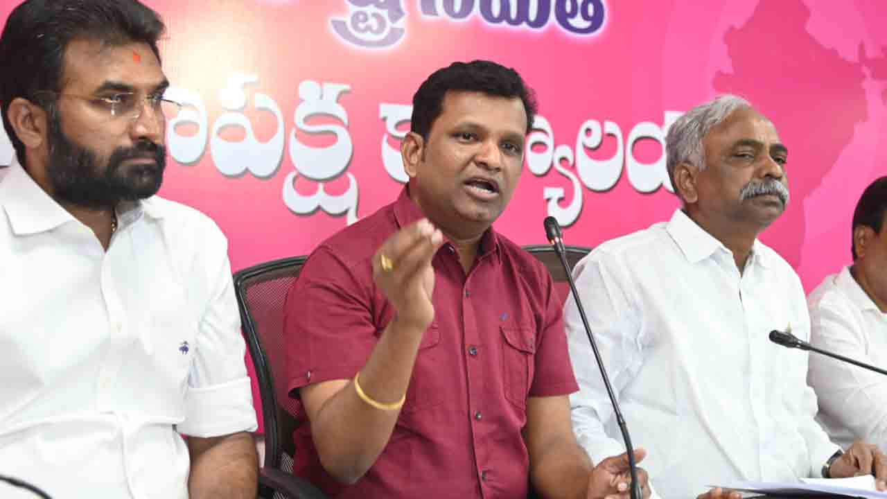 MLA Gadari Kishore | అది కాంగ్రెస్‌కు పాడెకట్టే యాత్ర.. రాజ‌కీయ వ్య‌భిచారి రేవంత్‌ను త‌రిమికొడుతారు : ఎమ్మెల్యే గాద‌రి కిషోర్