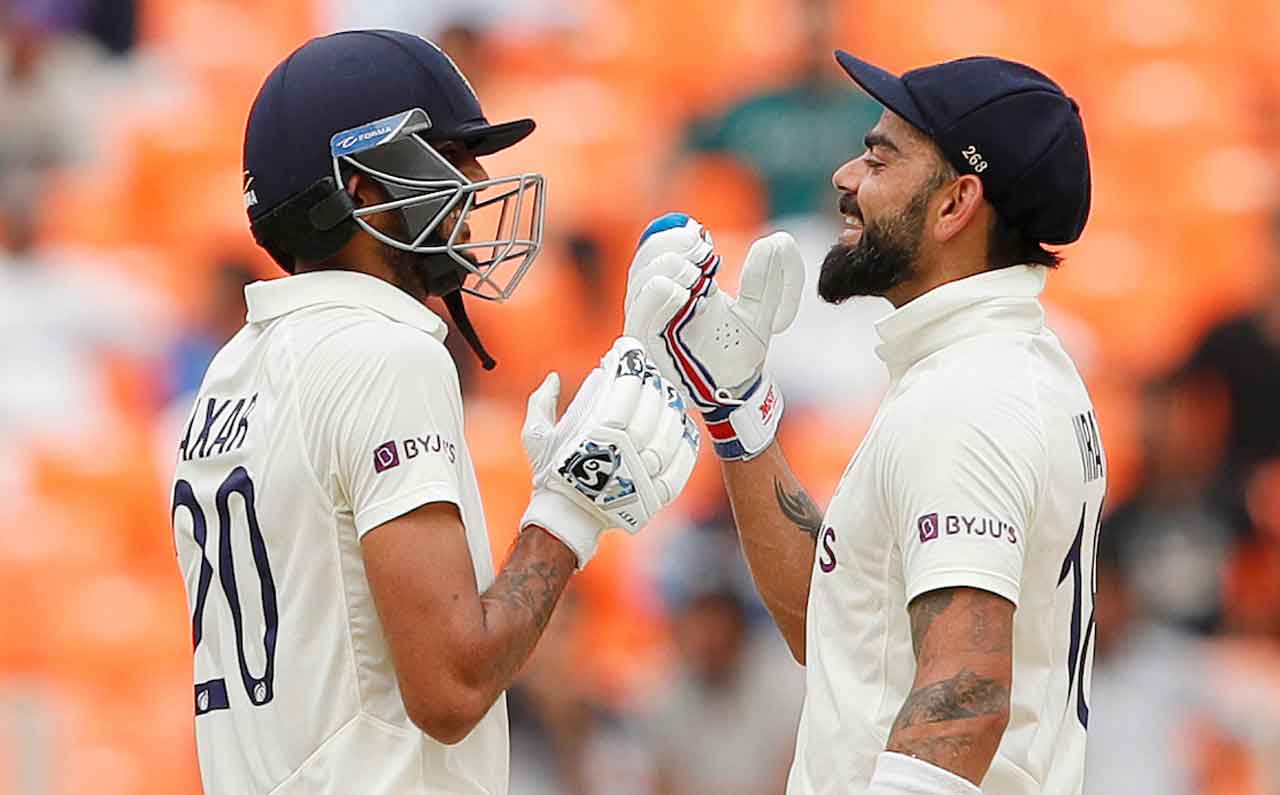 IND vs AUS : కోహ్లీ సెంచ‌రీ.. అక్ష‌ర్ ప‌టేల్ ఫిఫ్టీ.. నాలుగో రోజు భార‌త్ జోరు