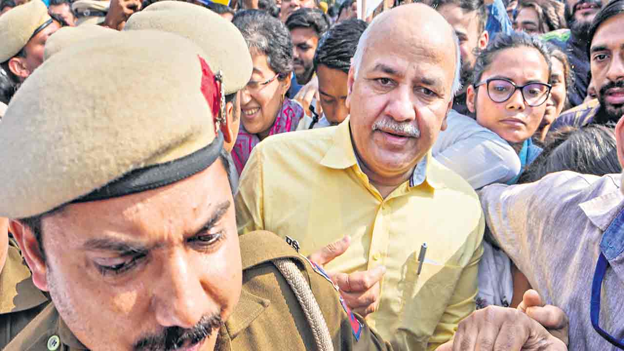 Delhi liquor scam | ఢిల్లీ లిక్కర్‌ స్కాం.. నాణేనికి మరోవైపు