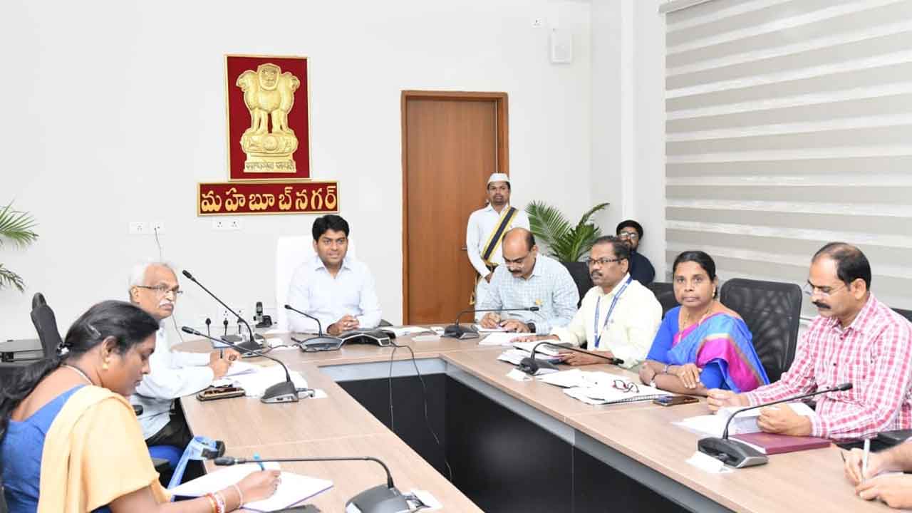 కంపోస్టు ఎరువును తయారు చేయాలి