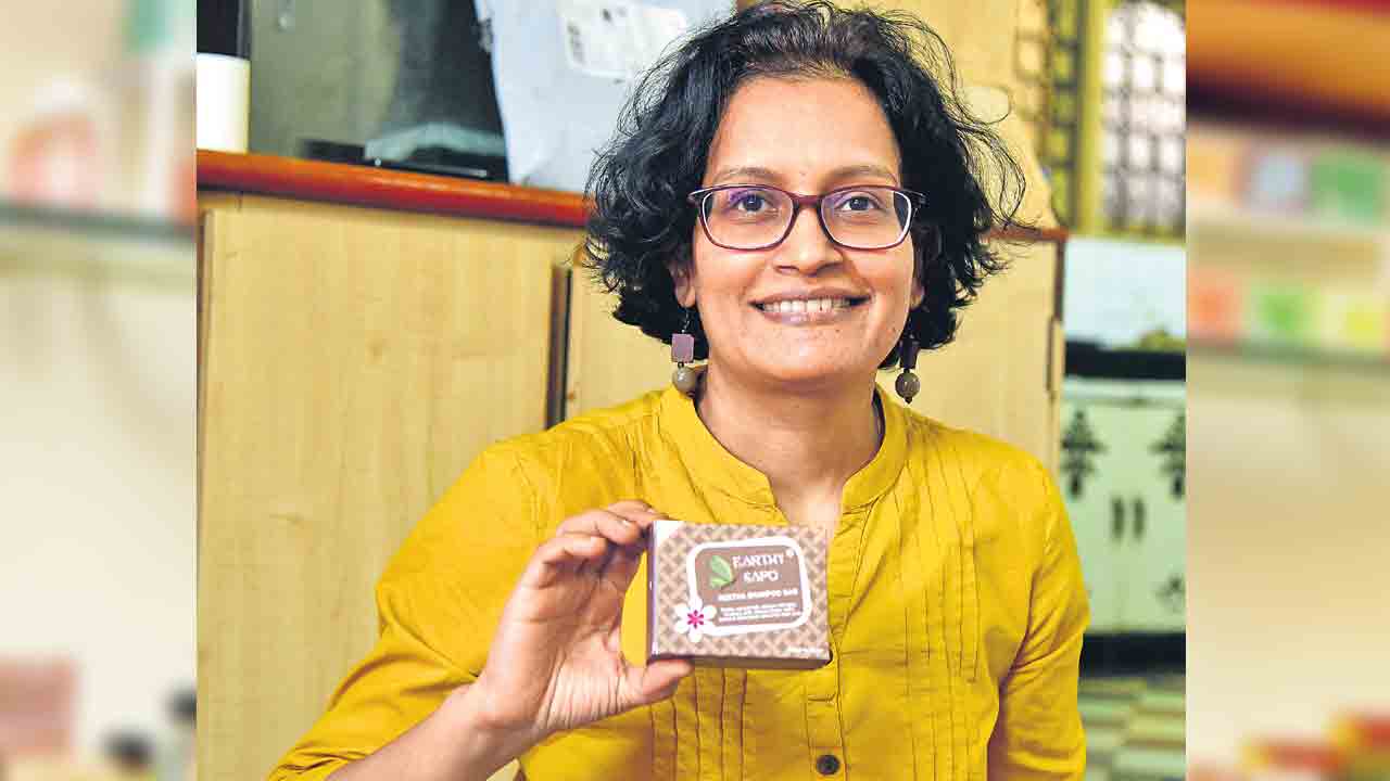 పాపతో మొదలై.. ప్రపంచమంతా