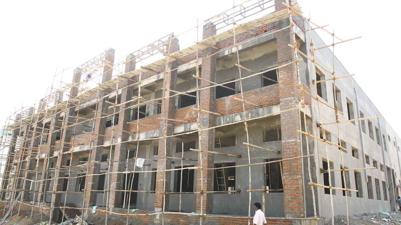 సకల సౌకర్యాలతో సమీకృతం