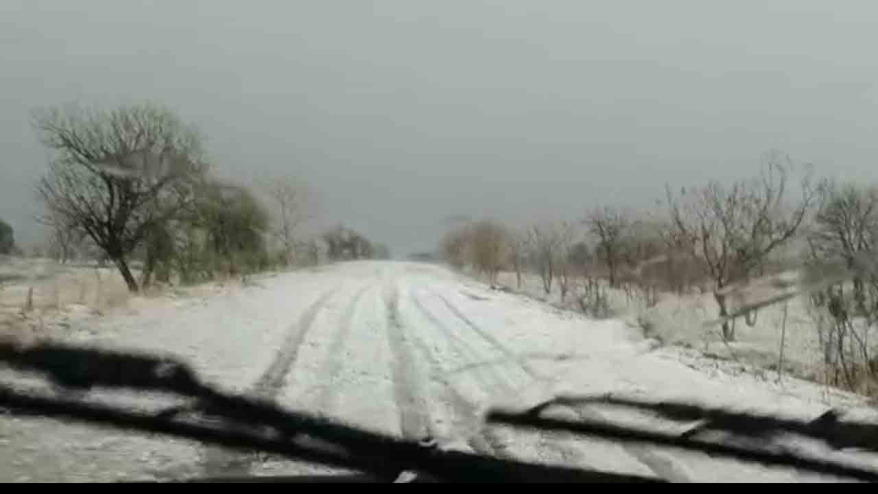 Marpally | వికారాబాద్‌ జిల్లాలో క‌నీవినీ ఎరుగ‌ని రీతిలో రాళ్ల వాన‌.. ఎటు చూసినా వడగండ్ల కుప్పలే!