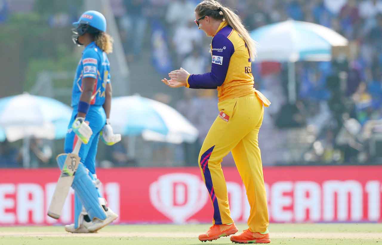 MI VS UPW | అమేలియా కేర్ ఔట్.. ముంబై స్కోర్ ఎంతంటే..?