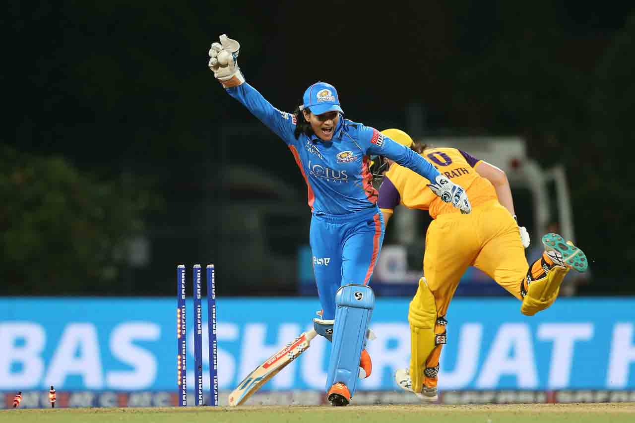 MI vs UPW | మెక్‌గ్రాత్ ర‌నౌట్.. క‌ష్టాల్లో యూపీ వారియ‌ర్స్‌