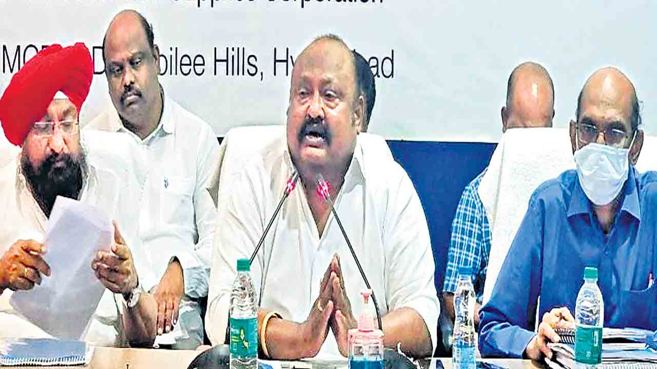 ధాన్యం కొనుగోళ్లకు సహకరించాలి