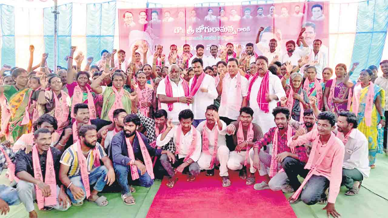 ఎంపీ మీ కాలనీకి ఎప్పుడైనా వచ్చిండా?