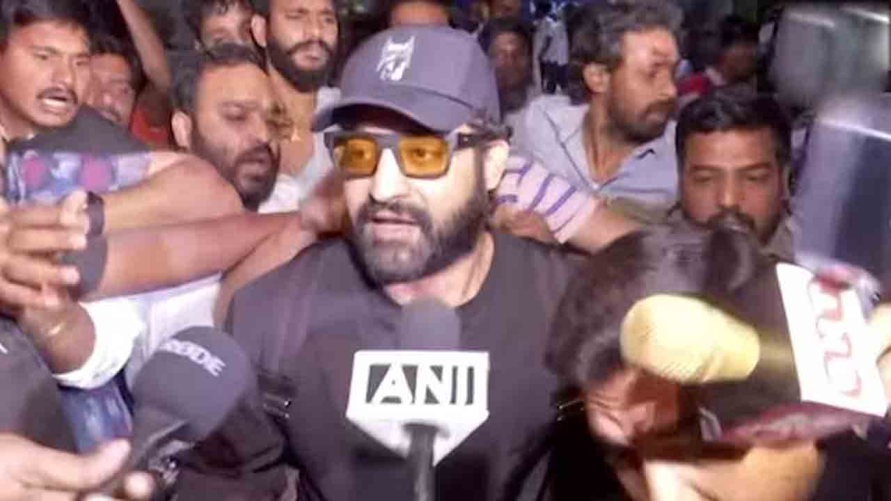 NTR | హైదరాబాద్‌ చేరుకున్న ఎన్టీఆర్‌.. ఆస్కార్‌ అవార్డు మరింత బాధ్యతను పెంచిందంటూ ఎమోషనల్‌