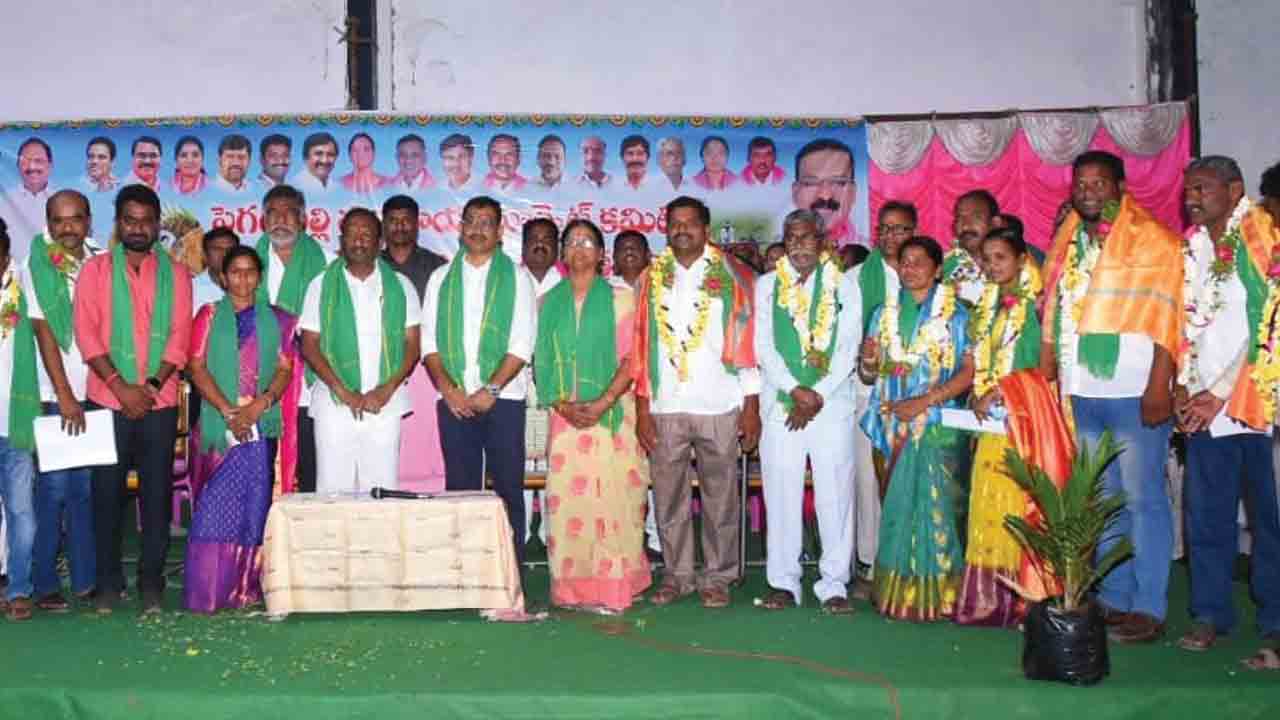 రైతుల సంక్షేమానికి కృషిచేయాలి