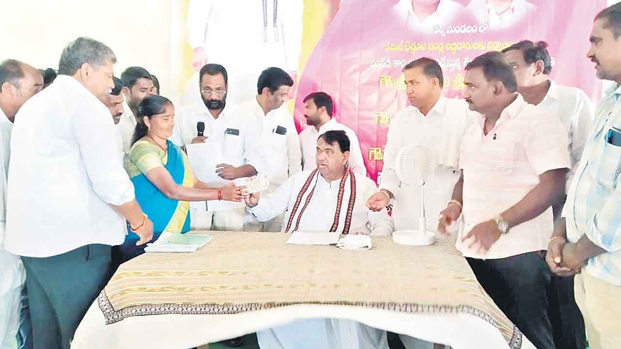 ‘డబుల్‌’ ఇండ్ల నిర్మాణంలో బాన్సువాడ టాప్‌