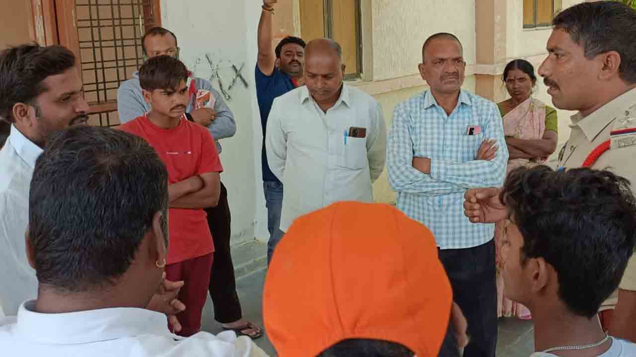 హాస్టల్‌లో ర్యాగింగ్‌ కలకలం