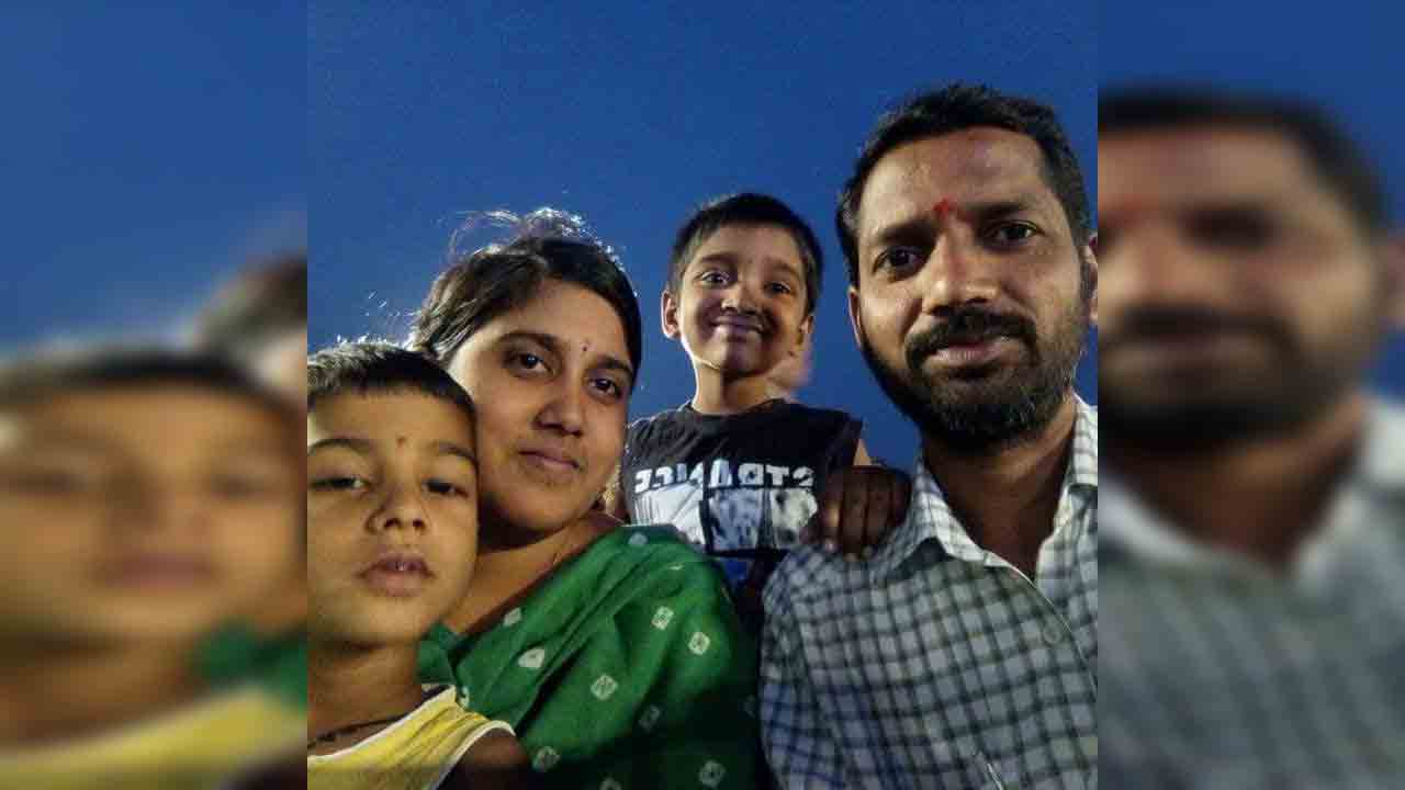 Karimnagar | తండ్రేమో గుండెపోటుతో.. త‌ల్లేమో రోడ్డుప్ర‌మాదంలో.. అనాథ‌లైన ఇద్ద‌రు పిల్ల‌లు