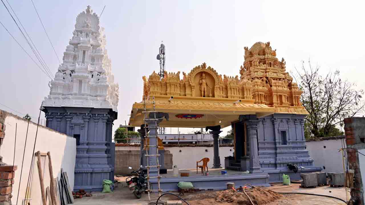 Vallabhi Ramalayam | దళితులు కట్టుకున్న ఈ ఆలయానికి సీతారాములే కదిలివచ్చారు !