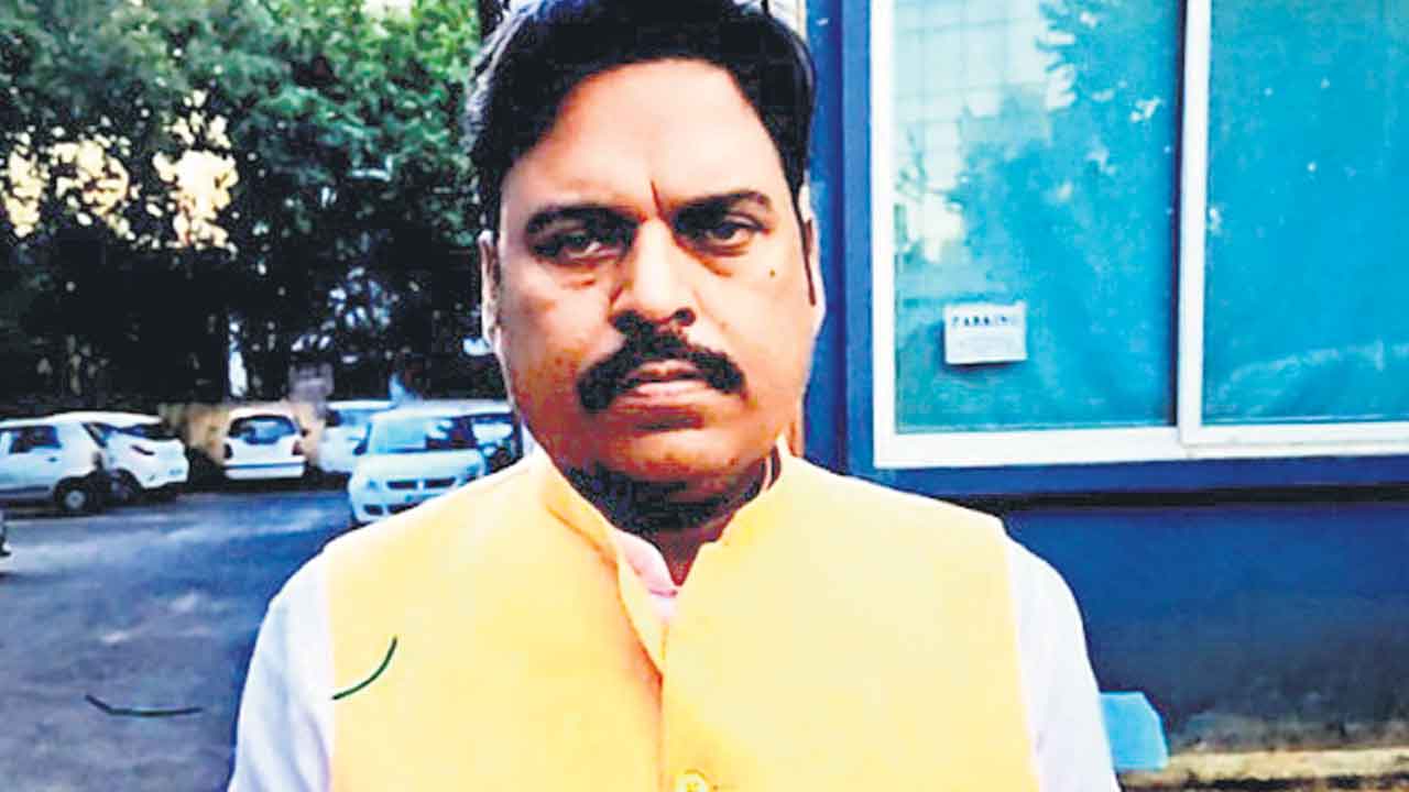 అంతర్రాష్ట్ర మోసగాడి అరెస్టు