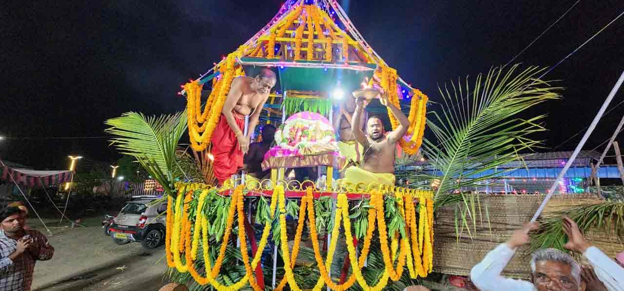 వైభవంగా రథోత్సవం