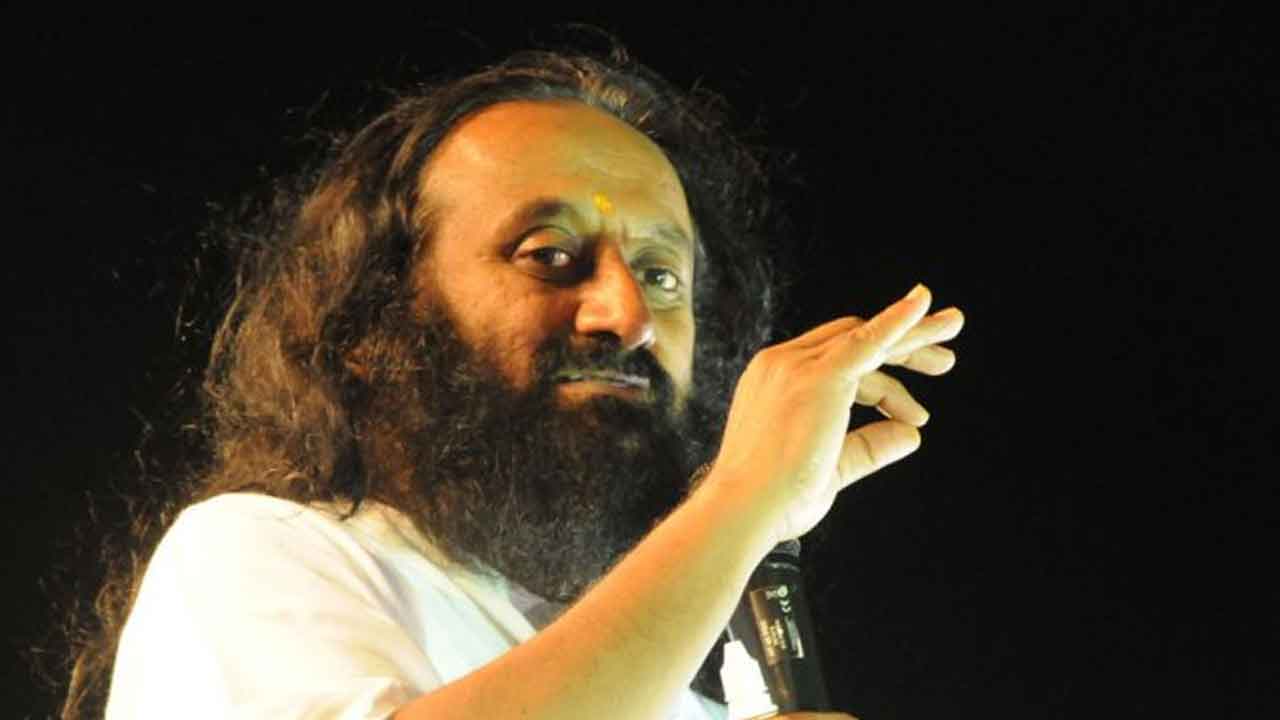 కరోనా బయో వార్‌!