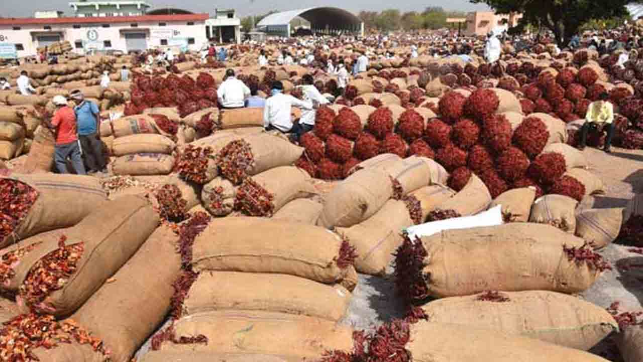 మిర్చికి రికార్డు ధరలు