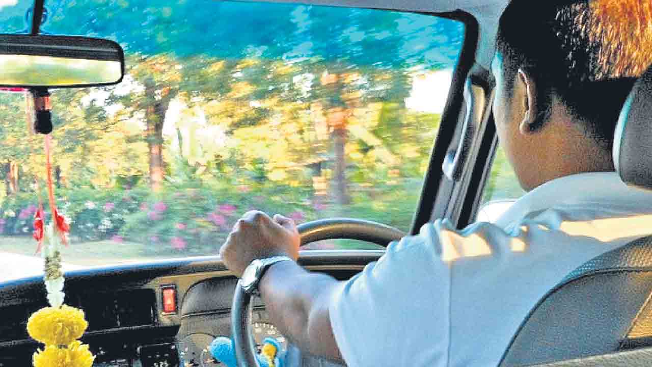 Cab Service | ఉబెర్‌, ఓలా, రాపిడో క్యాబ్‌ లేదా బైక్‌ బుక్‌ చేస్తున్నారా?.. ముందు ఈ విషయాలు తెలుసుకోండి!