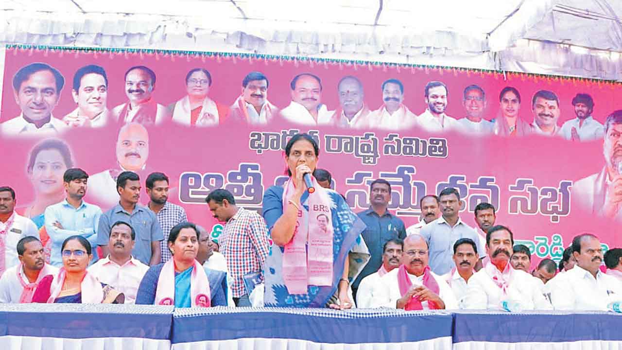 కార్యకర్తలే పార్టీకి బలం