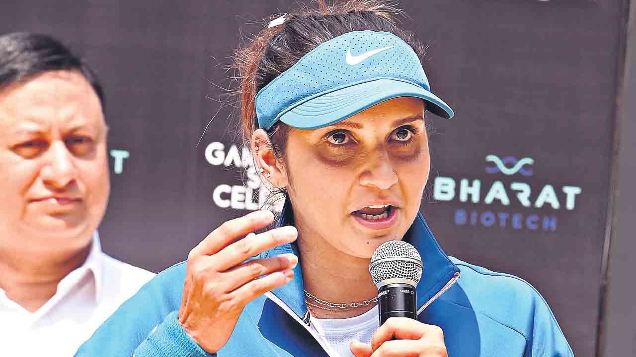 రెడ్‌ కార్పెట్‌తో వీడ్కోలు