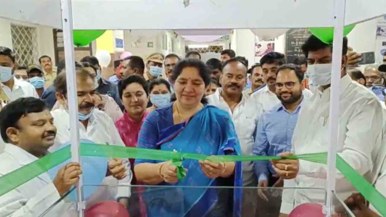 Minister Satyavati Rathod | మహిళల ఆరోగ్య రక్షణే ప్రభుత్వ ధ్యేయం : మంత్రి సత్యవతి రాథోడ్‌