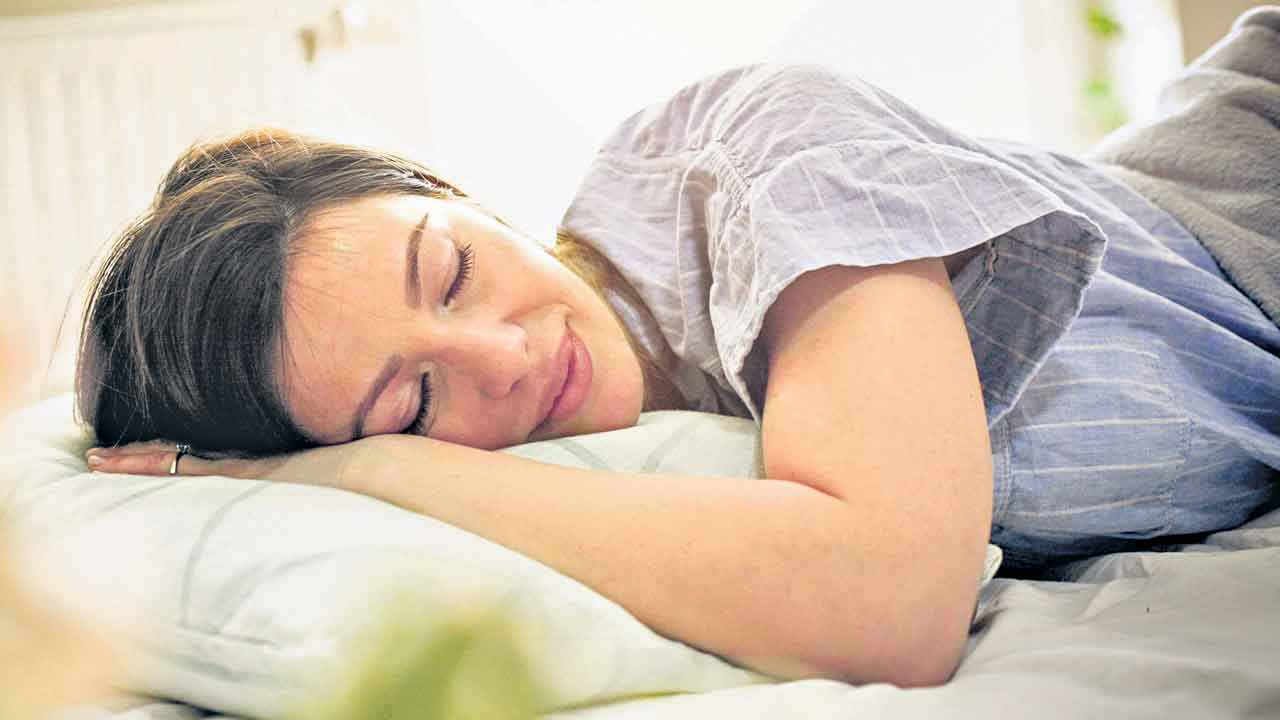 నిద్ర తగ్గితే.. వయసు పెరిగినట్టే