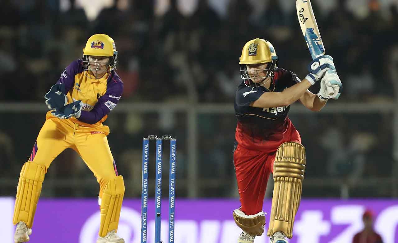 RCB vs UPW | బిగ్ వికెట్ కోల్పోయిన‌ ఆర్సీబీ.. స్కోర్ ఎంతంటే..?