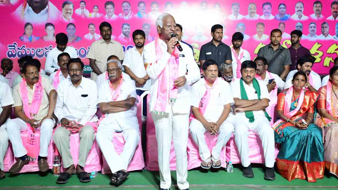 పథకాలను ప్రజల్లోకి తీసుకెళ్లాలి