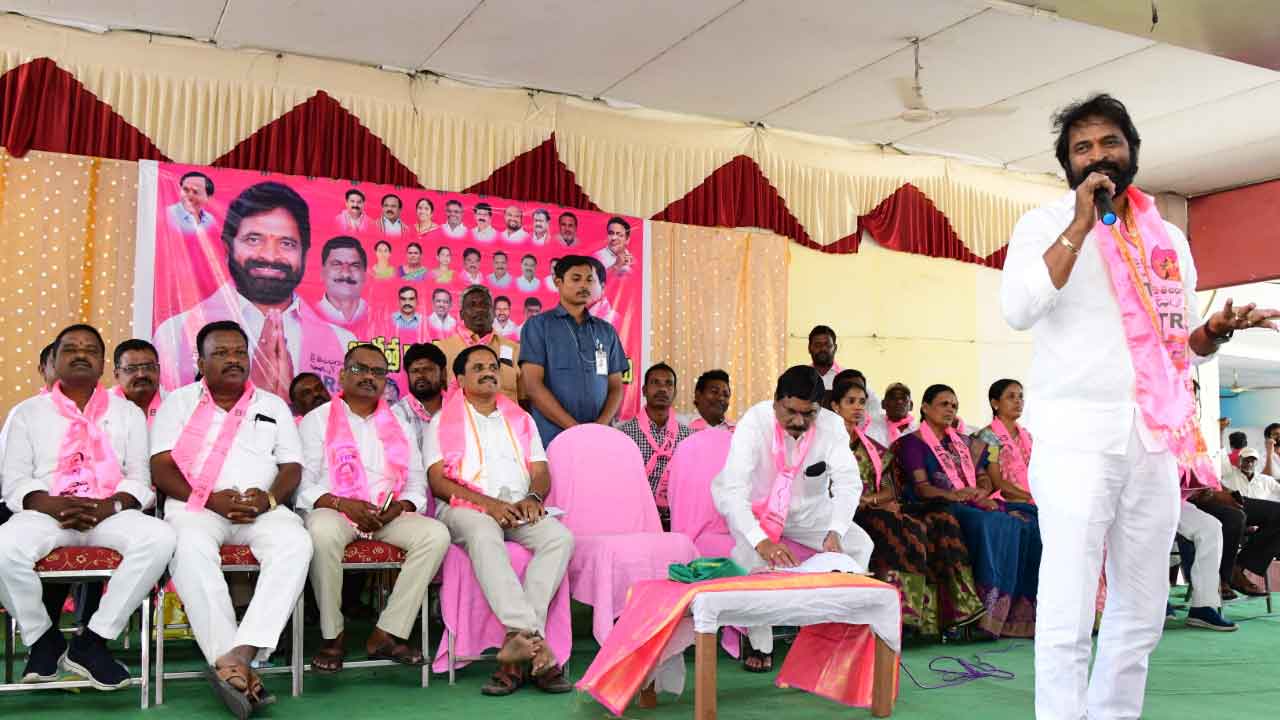 ఆత్మీయ జోష్ .. భారీగా తరలొచ్చిన బీఆర్‌ఎస్‌ శ్రేణులు