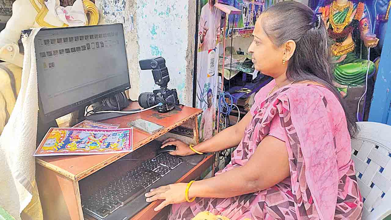 ధైర్యంగా ముందడుగు