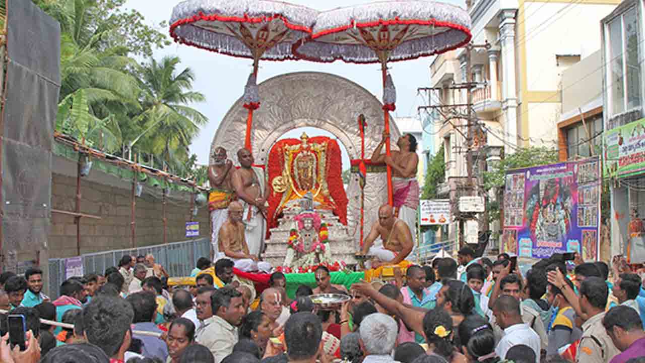 Suryaprabha | సూర్యప్రభ వాహనంపై శ్రీ రామచంద్రుడు దర్శనం