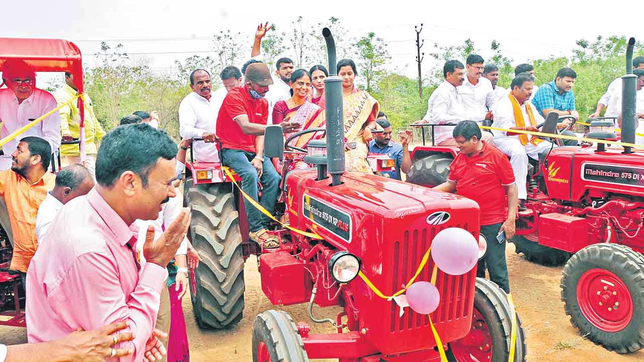 Tractor