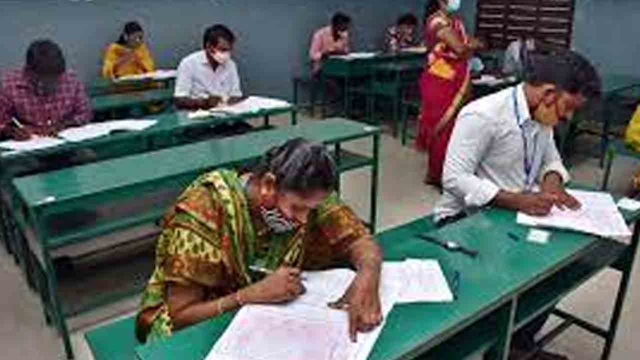 అరాచకం.. ఆస్తులు ధ్వంసం