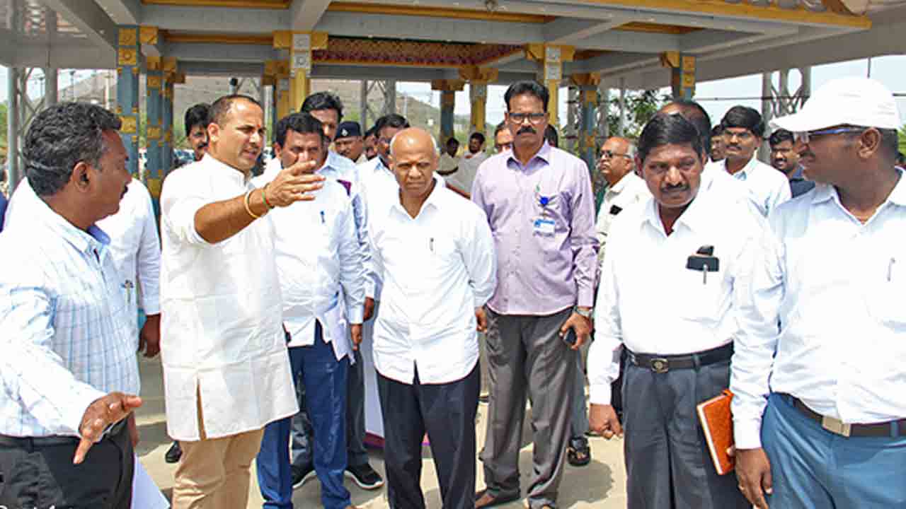 TTD EO | శ్రీ సీతారాముల కల్యాణానికి  ఏర్పాట్లు పూర్తి చేయాలి : టీటీడీ ఈవో