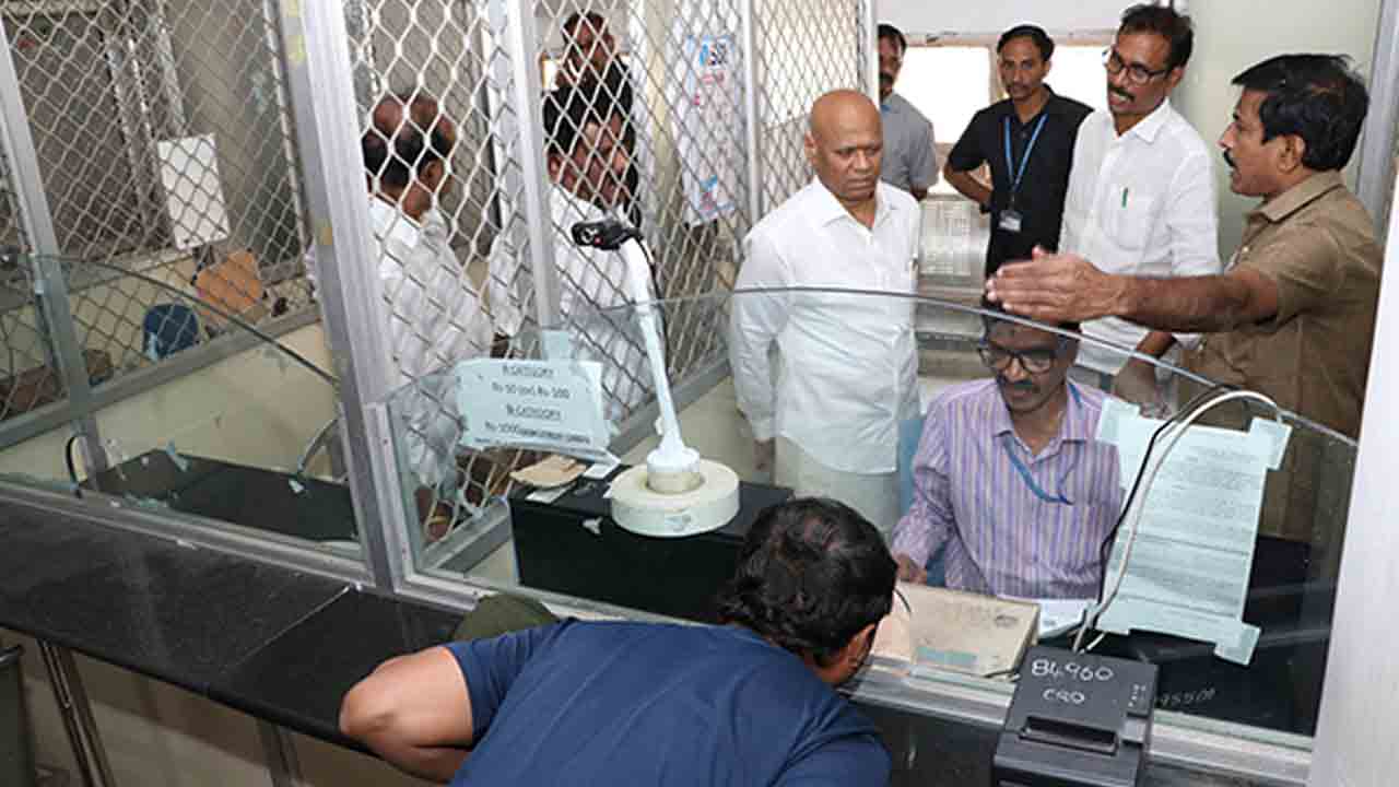 Face Recognition | భక్తుల సౌకర్యం కోసమే ఫేస్ రికగ్నిషన్ టెక్నాలజీ : టీటీడీ ఈవో