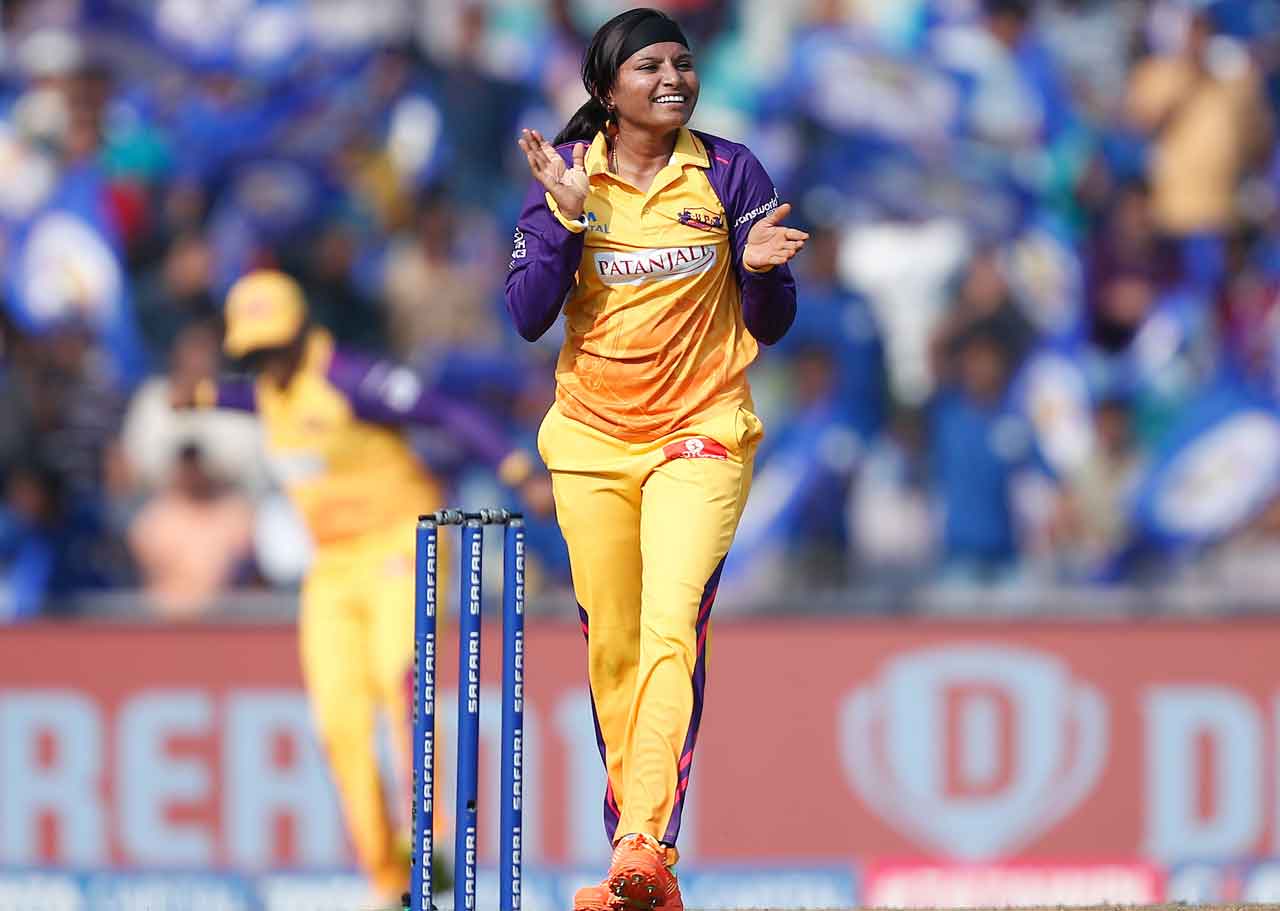 MI vs UPW | హ‌ర్మ‌న్‌ప్రీత్ కౌర్ ఔట్.. ఐదో వికెట్ కోల్పోయిన‌ ముంబై