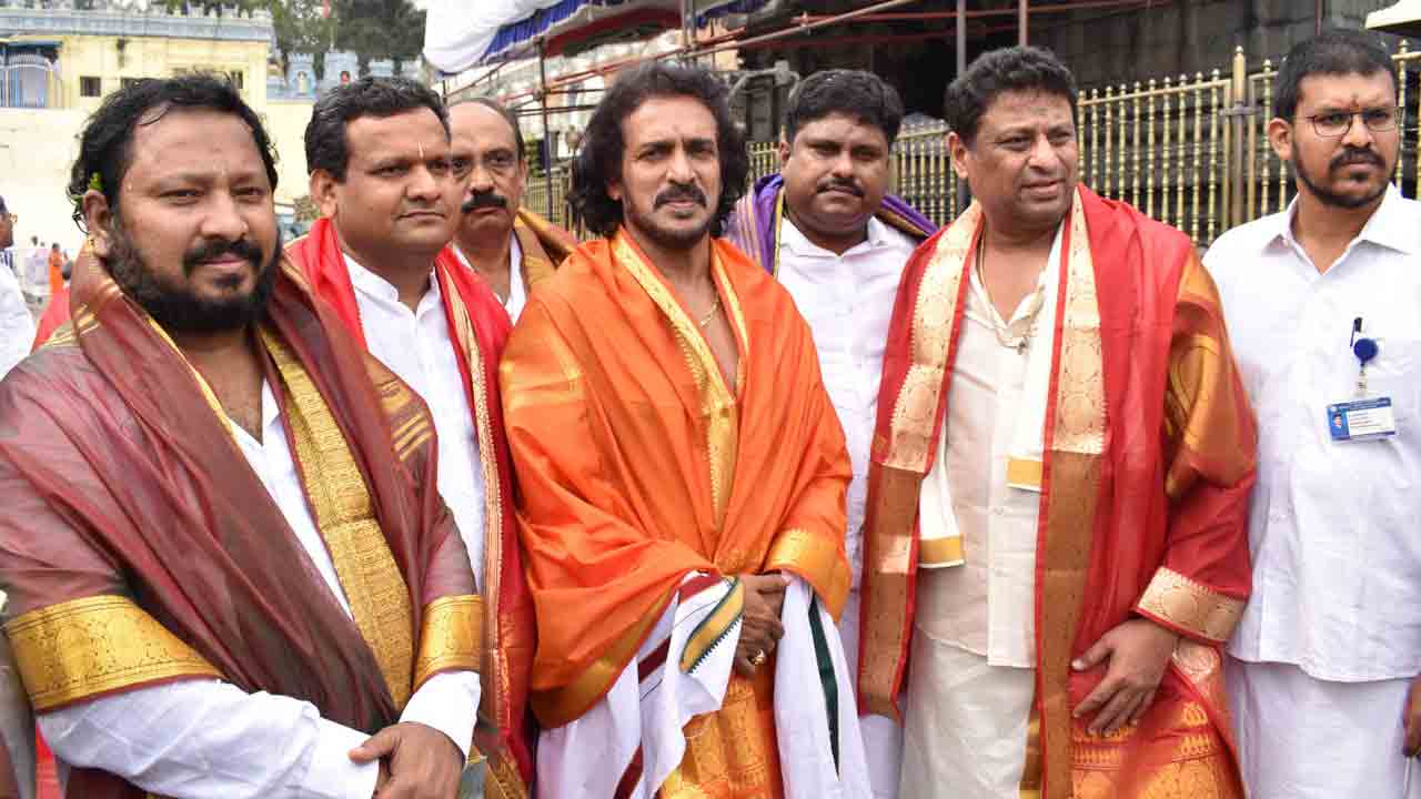 శ్రీవారిని దర్శించుకున్న సినీ నటుడు ఉపేంద్ర