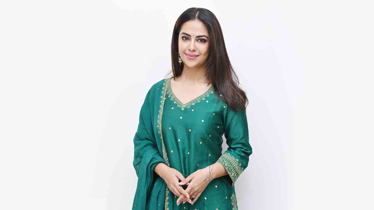 ఆకు పచ్చని అందం