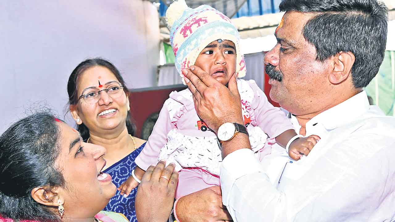 గులాబీ శ్రేణుల్లో నూతనోత్తేజం