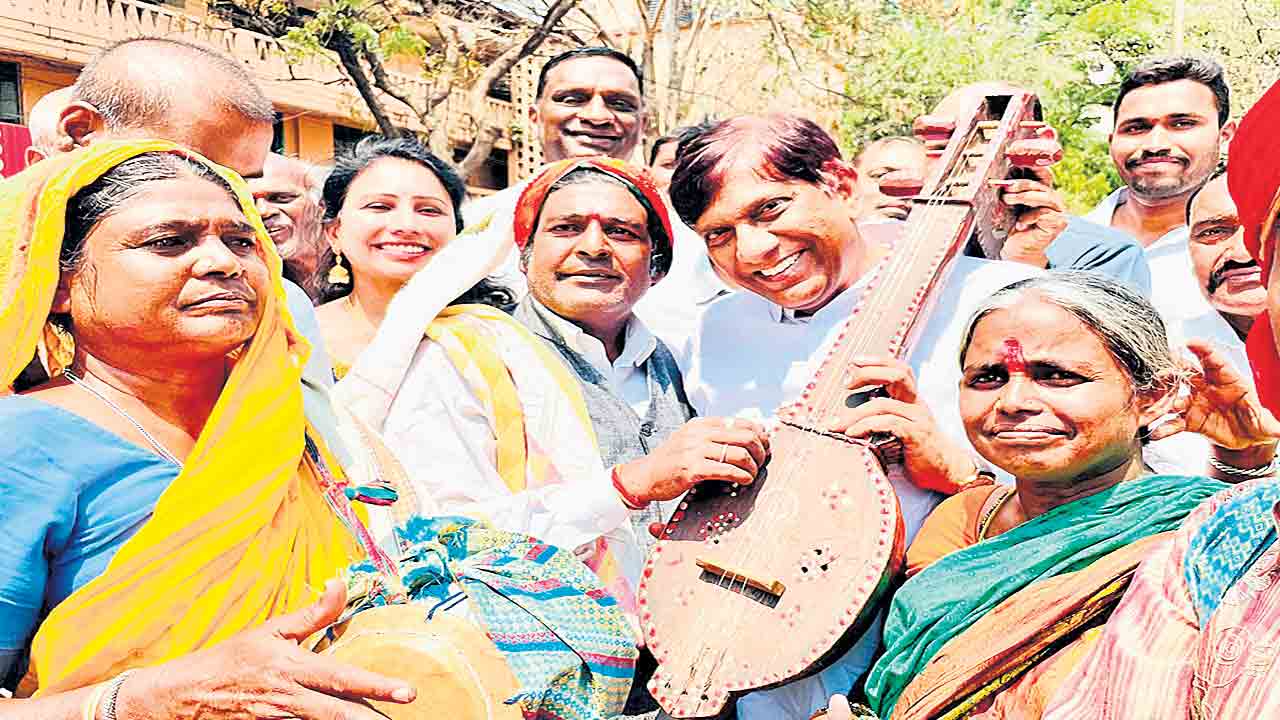 Boinapally Vinodkumar | కళాకారులకు తెలంగాణ ప్రభుత్వం అండ