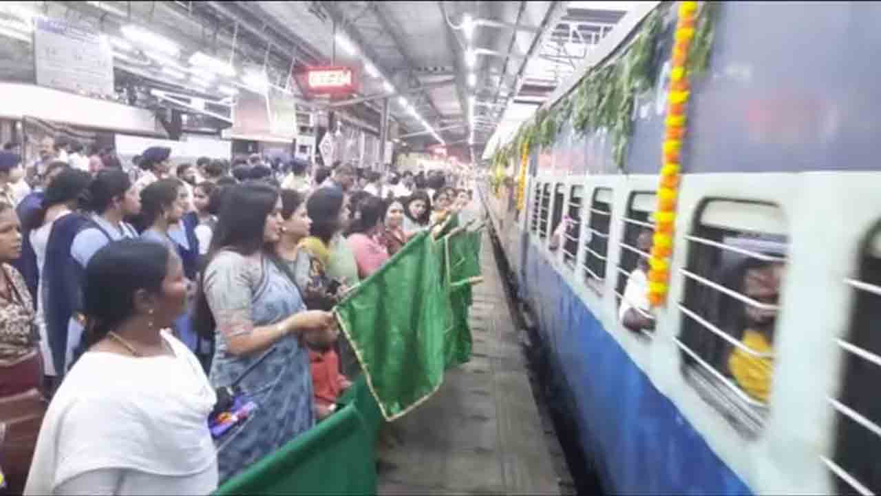 Women’s Day special | మహిళా దినోత్సవ ప్రత్యేకం.. ఆ రైలులో సిబ్బంది అంతా మహిళలే