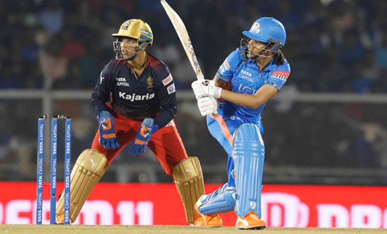 MI vs RCB | య‌స్తికా భాటియా ఔట్.. ముంబై ఇండియ‌న్స్ స్కోర్ ఎంతంటే..?