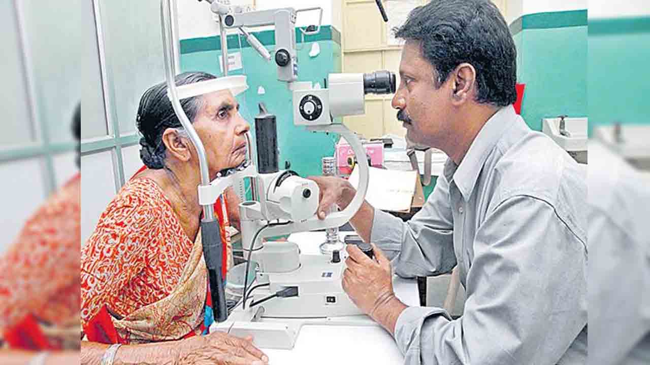 ‘కంటి వెలుగు’కు అపూర్వ స్పందన