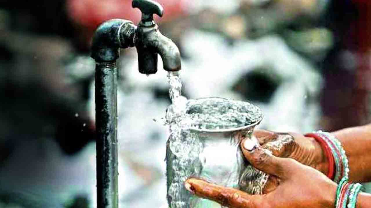 భగీరథకు హారతి