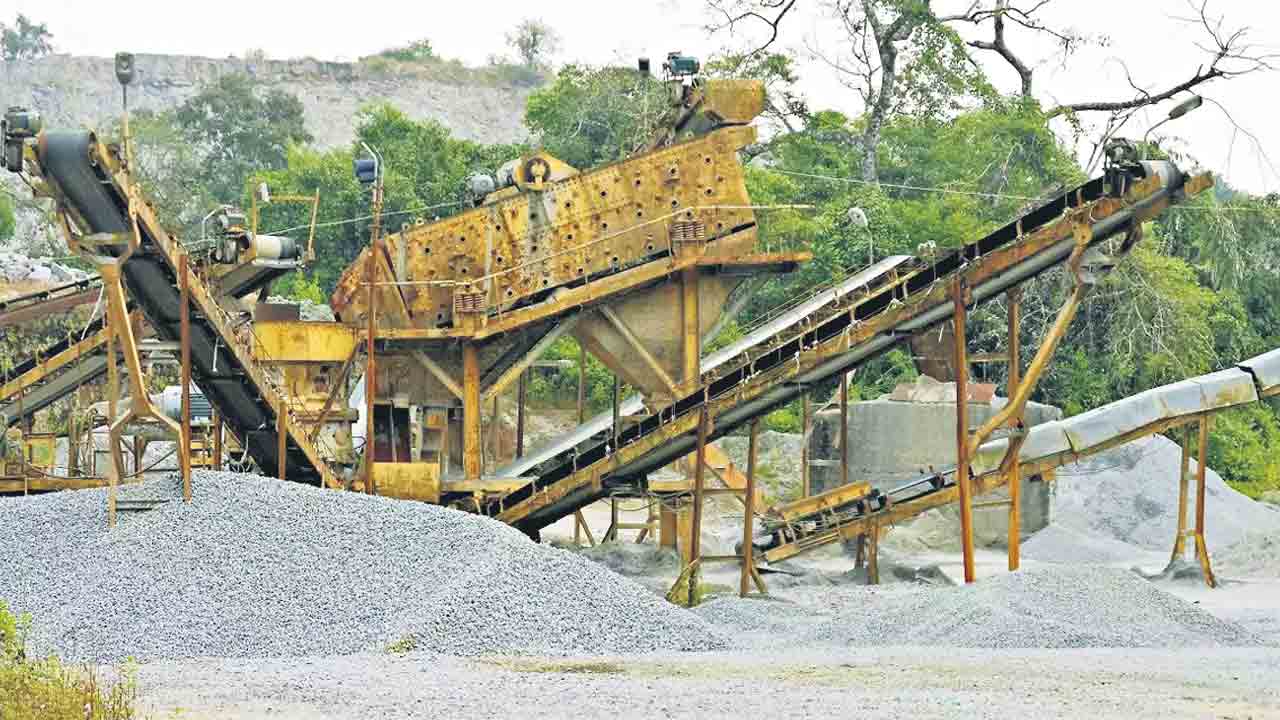 నిబంధనలు ఉల్లంఘిస్తే కఠిన చర్యలు