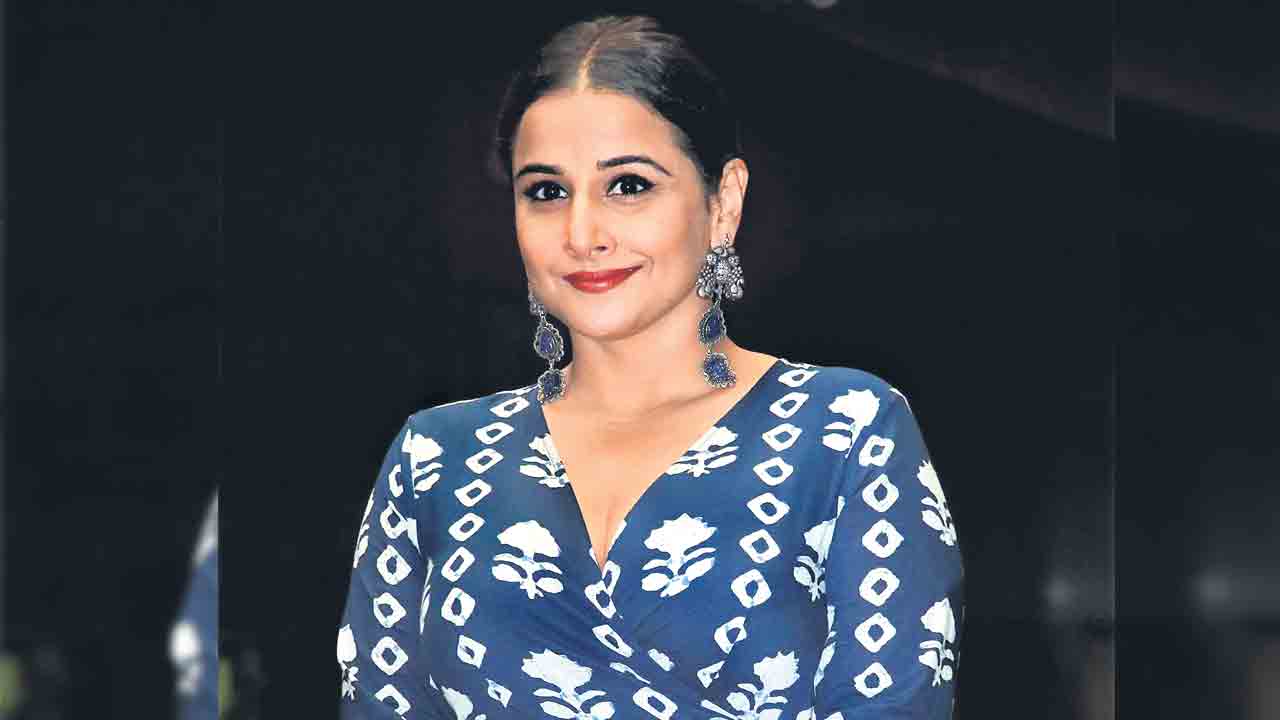 ఐరన్‌లెగ్‌ అనే ముద్రవేశారు