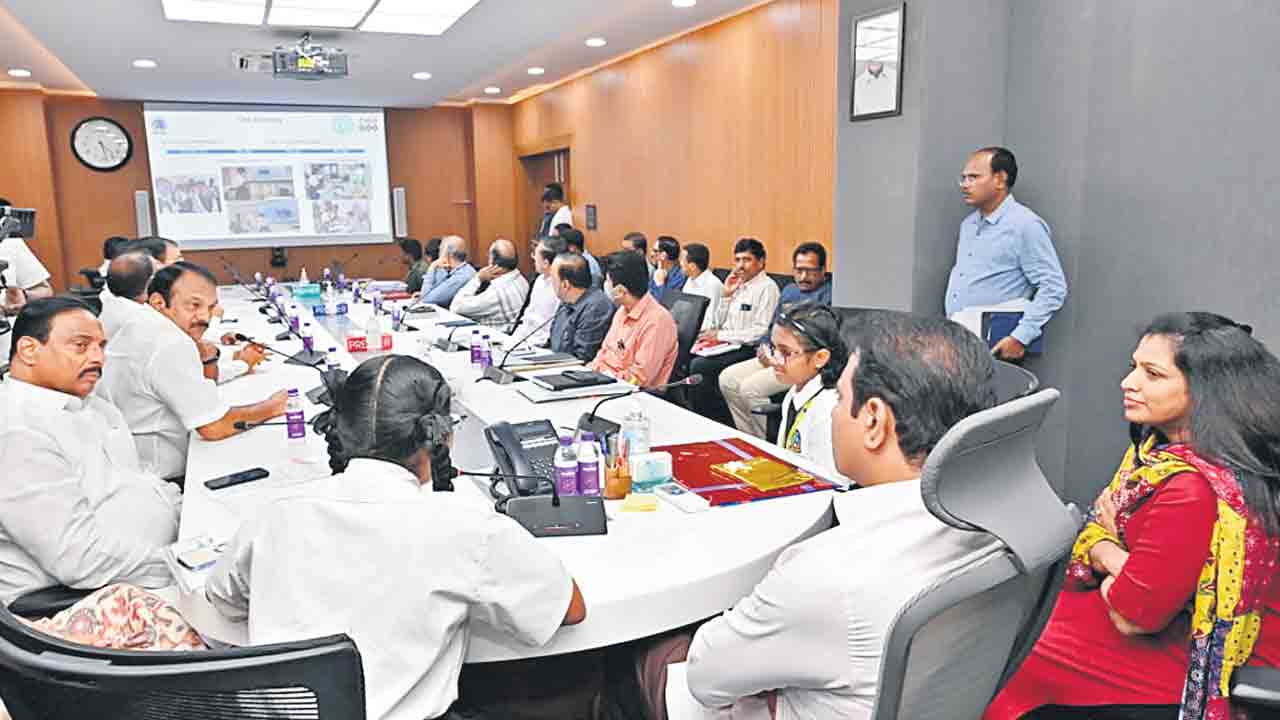 శాశ్వత ప్రాతిపదికన పనులు పూర్తి చేయండి