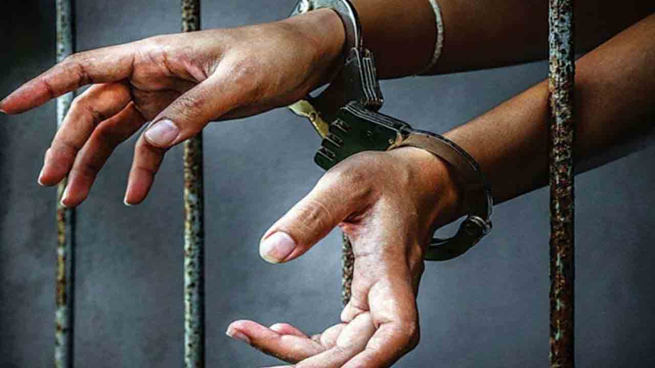 ‘టెన్త్‌ హిందీ’ లీకేజీ కేసులో మరో ముగ్గురి అరెస్ట్‌