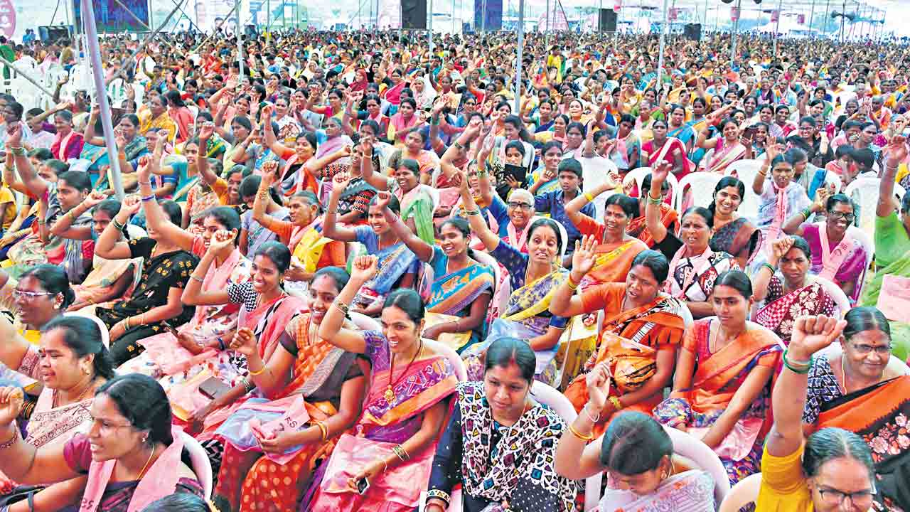 BRS |  బలాన్ని చాటిన గులాబీ బలగం.. ఒకే రోజు 119 నియోజకవర్గాల్లో సభలతో బీఆర్‌ఎస్‌ సరికొత్త చరిత్ర